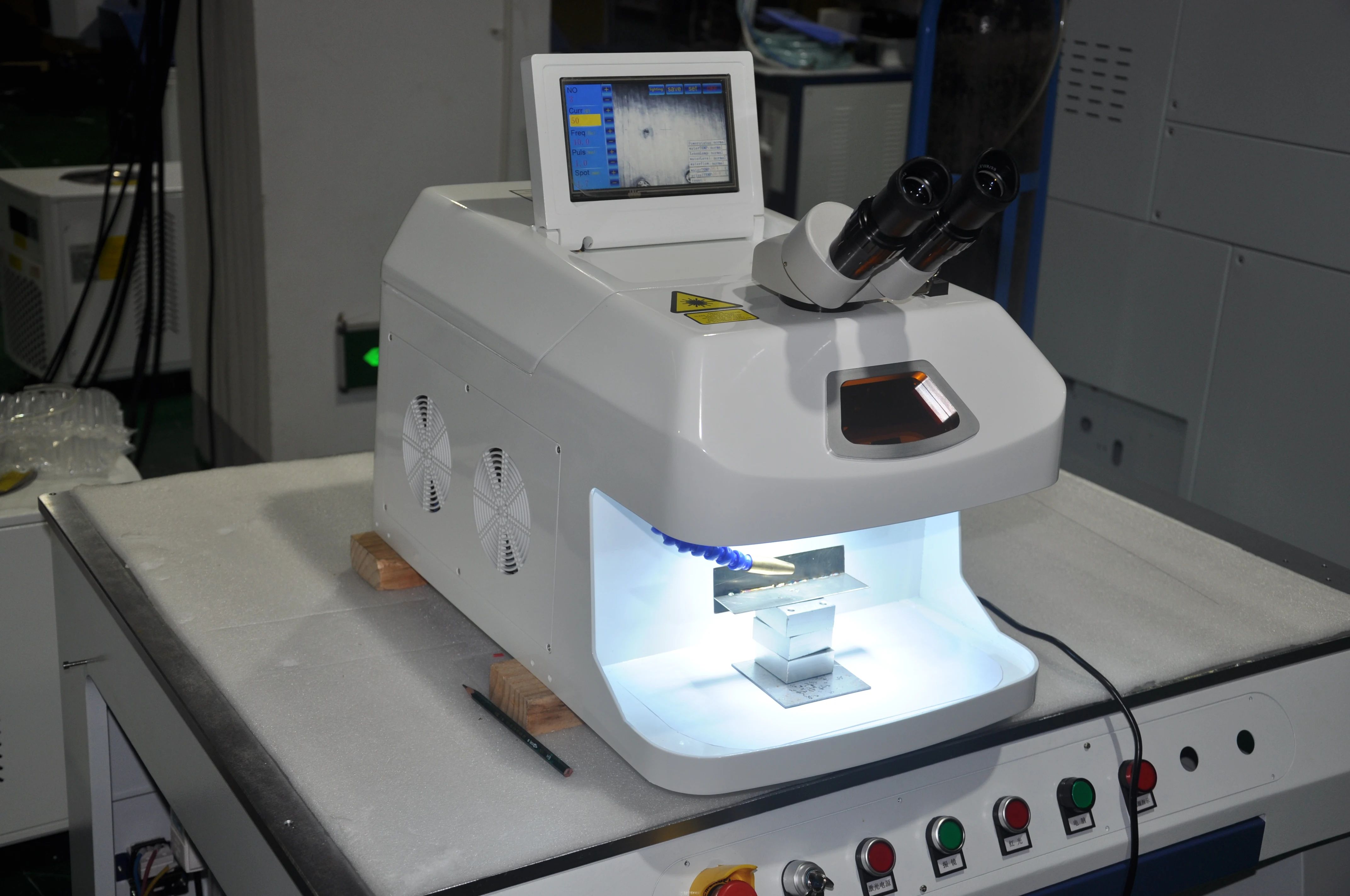 200W Jewellery Yag Laser Spot Soldering Welder Jewelry Portable Laser Welding Machine For Sliver Gold Metal Welding  for Sale