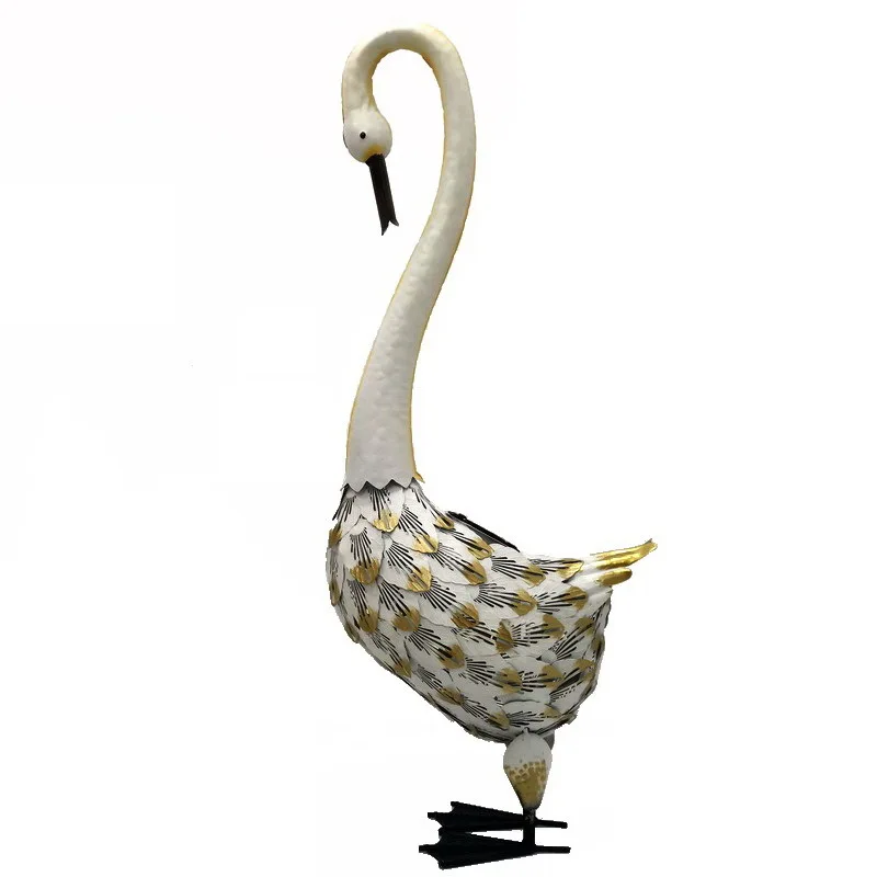 

Garden courtyard, outdoor lawn, luminous, wrought iron animals, swan ornaments, solar lights