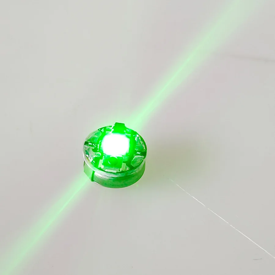 2 stuks miniatuur draadloos lichtmodel superheldere enkele lamp met drukknop voor doe-het-zelf modelbouw/auto's/robots/decor/diorama