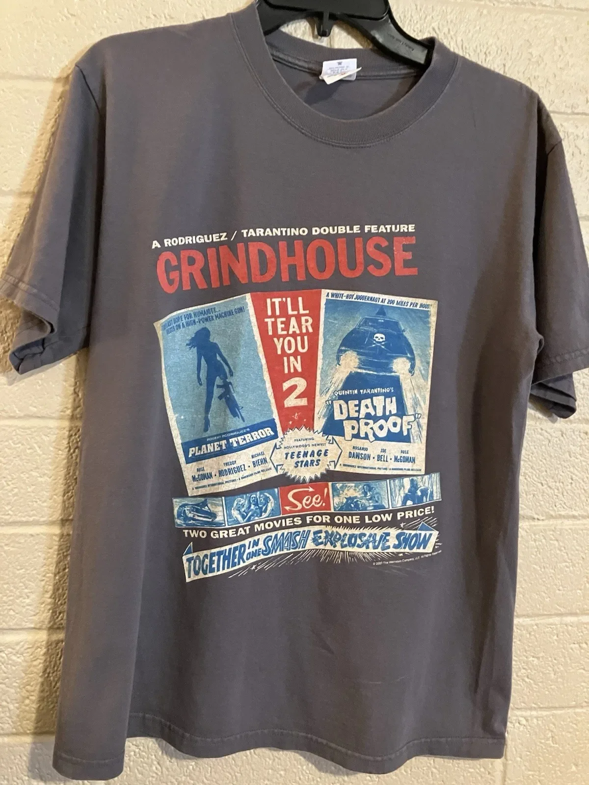 camisa-vintage-do-filme-grindhouse-med-tarantino-rodriguez-death-proof-planeta-terror