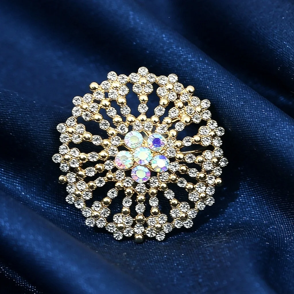 2026 Silk Clip, High Aesthetic Value, Metal Buckle, Business Banquet Brooch, Shoe Badge, Collar Accessory, European Retro Style, Bow Tie Accessory, Date Accessory, Anti-Exposure Accessory, Exquisite Brooch, Decorative Pin, Niche Accessory, Corsage, Ornament, Simple Anti-Exposure Brooch, Elegant Pin, Themed Brooch