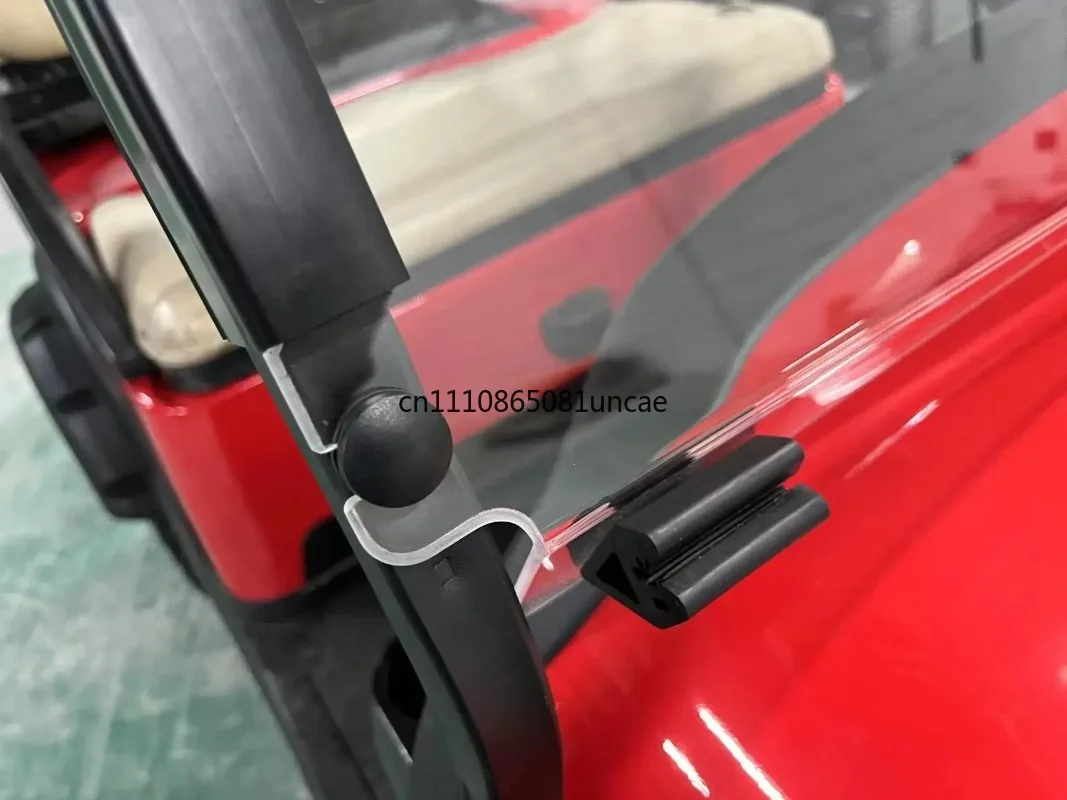 

Ветровое стекло для гольф-кара Ezgo TXT (1994-2014) с креплением на винтах и ламинированными деталями.