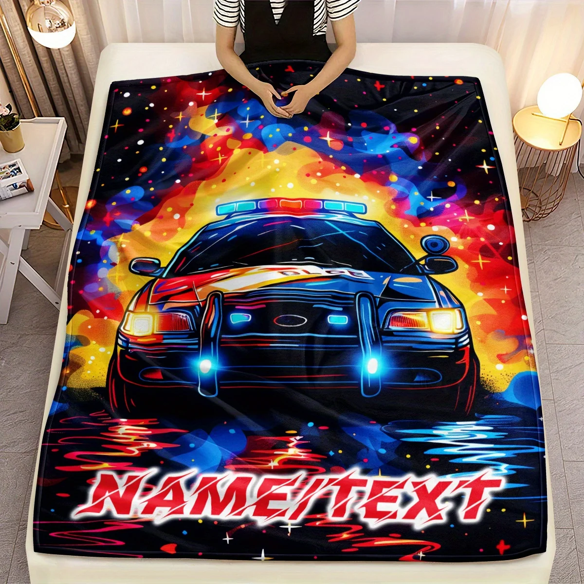 بطانية من الفلانيل ذات اسم مخصص لسيارة الشرطة ناعمة ودافئة وخفيفة الوزن مثالية للأريكة والسرير والسفر والمكتب