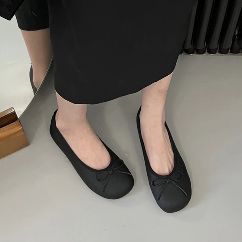 2023 New Velvet Mary Jane Bow Shoes For Women Lady Female Flats Pumps 벨벳 메리제인 슈즈 Instagram Style Casual Solid Colour Black Beige