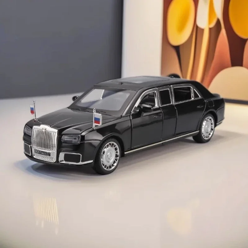 

Diecast 1:24 Presidential Car Aurus Senat Russian Alloy Car Model With Lights Children's Toy Collection Display Gift Souvenir