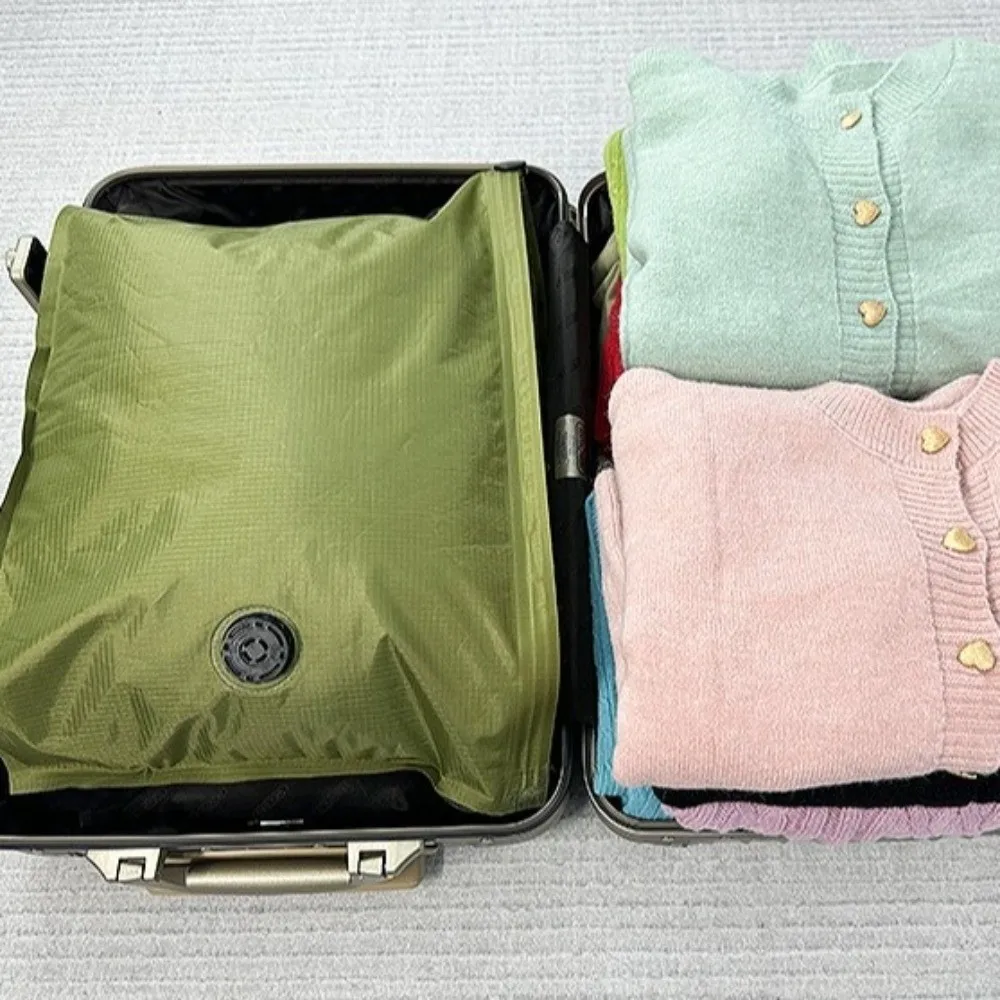 Large Capacity Vacuum Storage Bags Waterproof Hand Roll-Up Travel Packing Bags Dustproof Moisture-proof Compression Bags