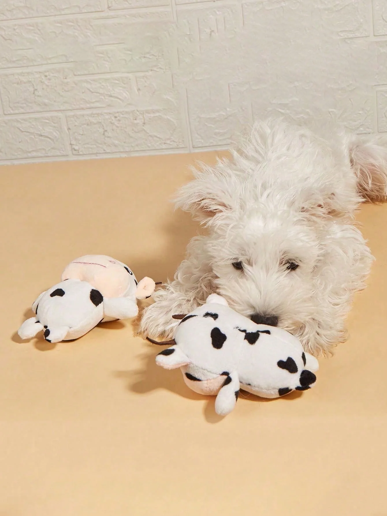 2 mini style random color cow plush toys, suitable for pets 