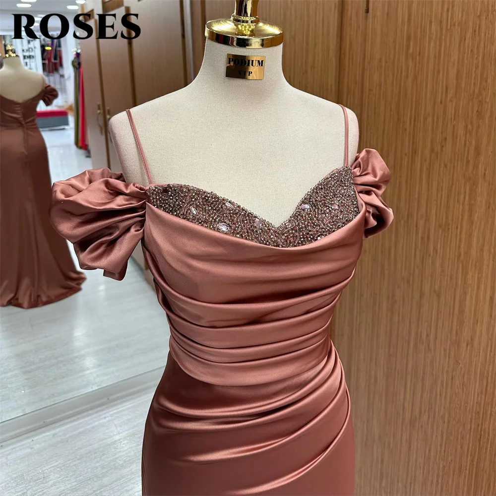 ROSES-hermoso vestido de satén con hombros descubiertos para fiesta, vestido de noche con cuentas, escote Corazón, tirantes finos