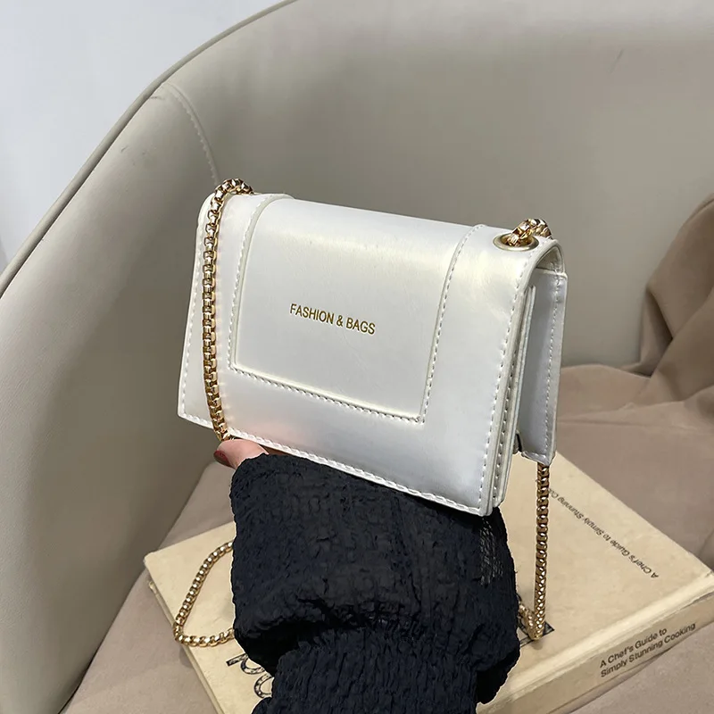

2025 Elegant Solid Color Purse Minimalist Letter Chain Bag Fashion Square Shoulder Tote for Women Crossbody