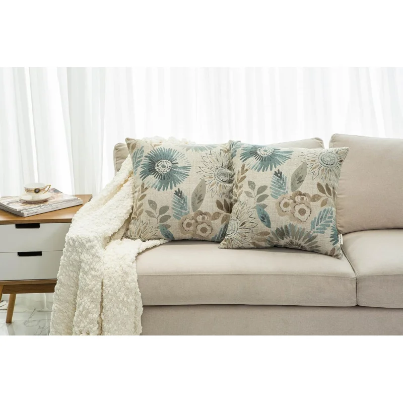 A pack of 2 decorative pillow covers, sofa bed cushions, sunflower pattern, blue cream color