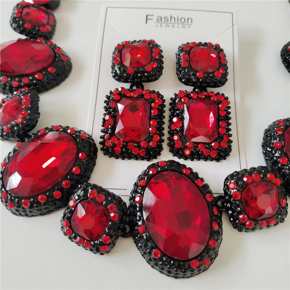 Fashion Big Red Green Crystal Rhinestone Necklace Earrings Women Jewelry Sets Indian Statement Oval Square Metal Choker Necklace