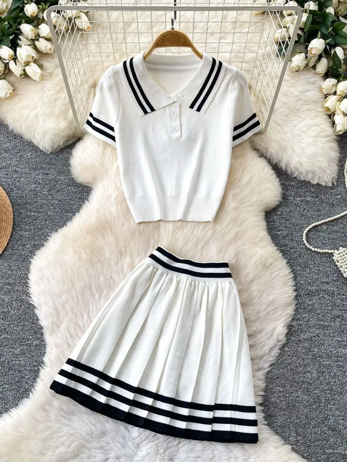 Elegant  Neck Knitted Two-Piece Set Women's Slim Fit Summer Top Skirt Stripe Pattern College Style Contrast Color Design