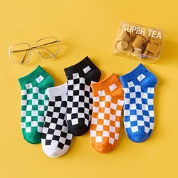 Women Socks Checkboard Harajuku Street Fashion Black White Squares Pattern Sock Novelty Skateboard Funny Cotton Socks For Girl