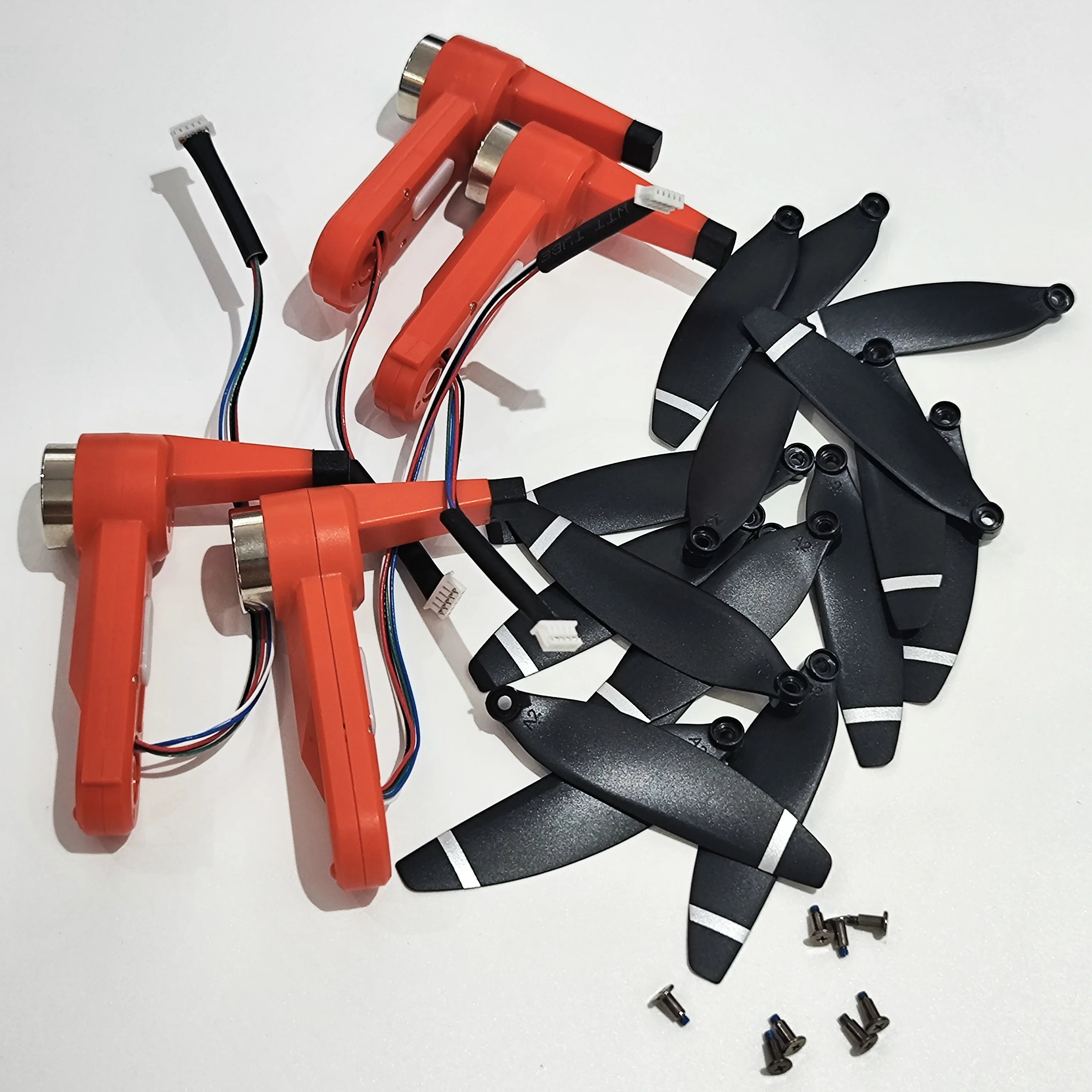 

Полный набор рычагов бесщеточного двигателя/4 шт. с лезвием Propller 16 шт. для LYZRC L900 PRO Drone L900Pro GPS RC Quadcopter Original Wings