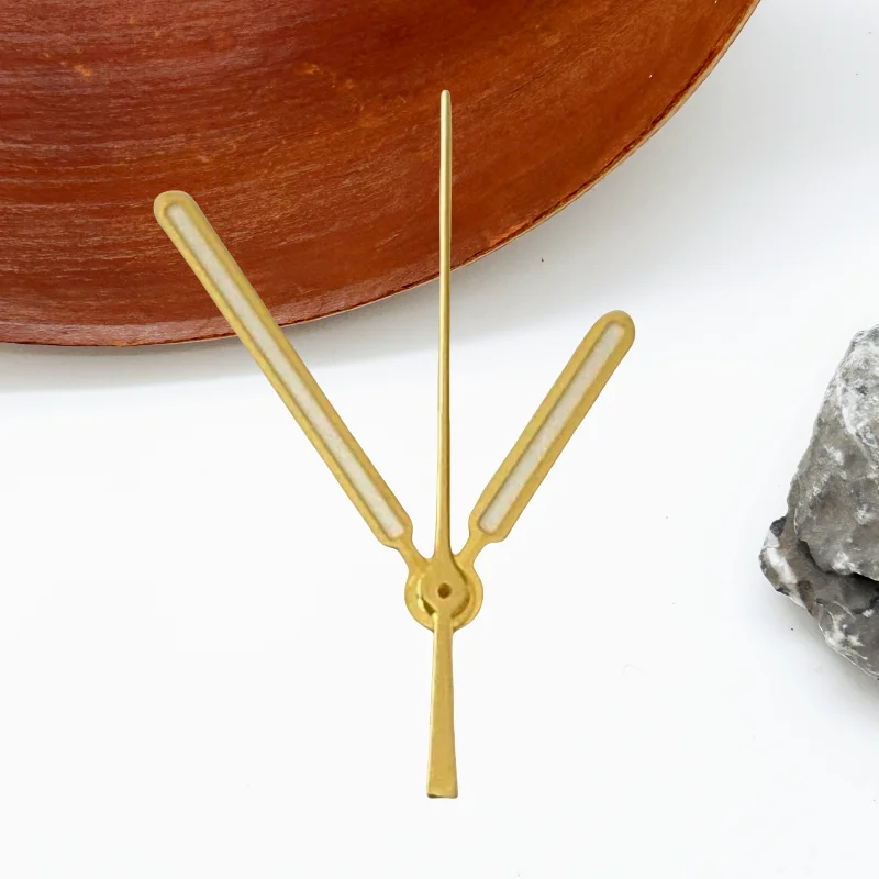 Penunjuk Jam Tangan Modifikasi Kelas Atas 9*13.5*13.5Mm 3Pin Jarum Jam Tangan Bercahaya Hijau Set untuk Gerakan Oak Seko NH35/NH36/4R/7S