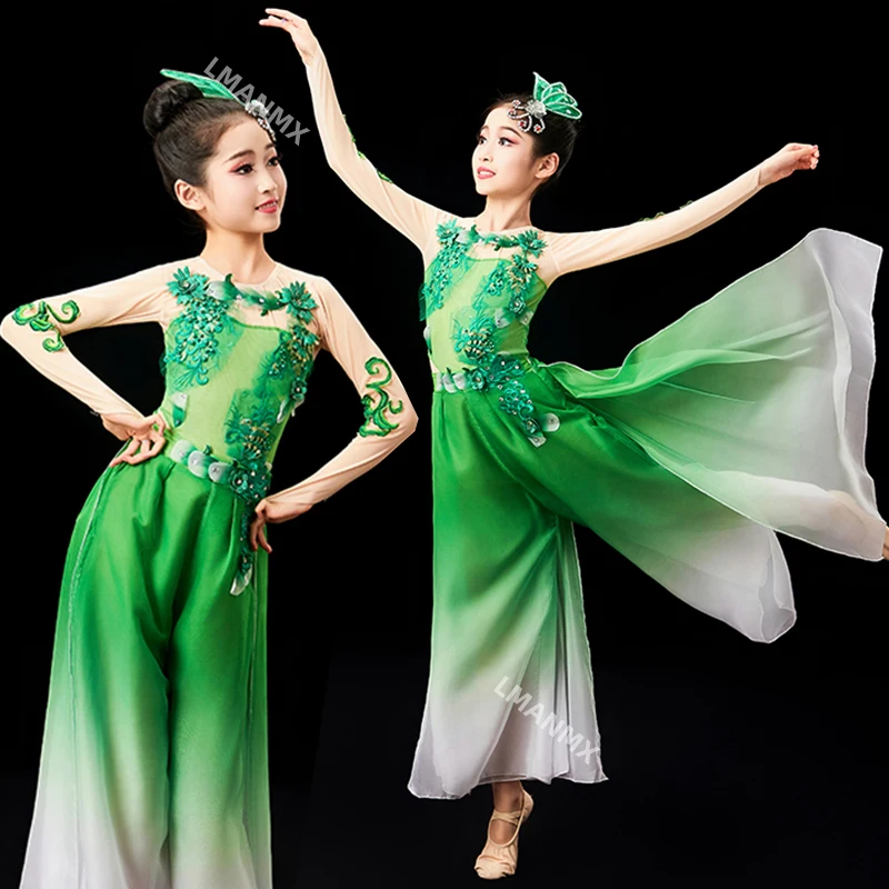 Children's classical dance performance costumes and ethnic dance costumes on Children's Day