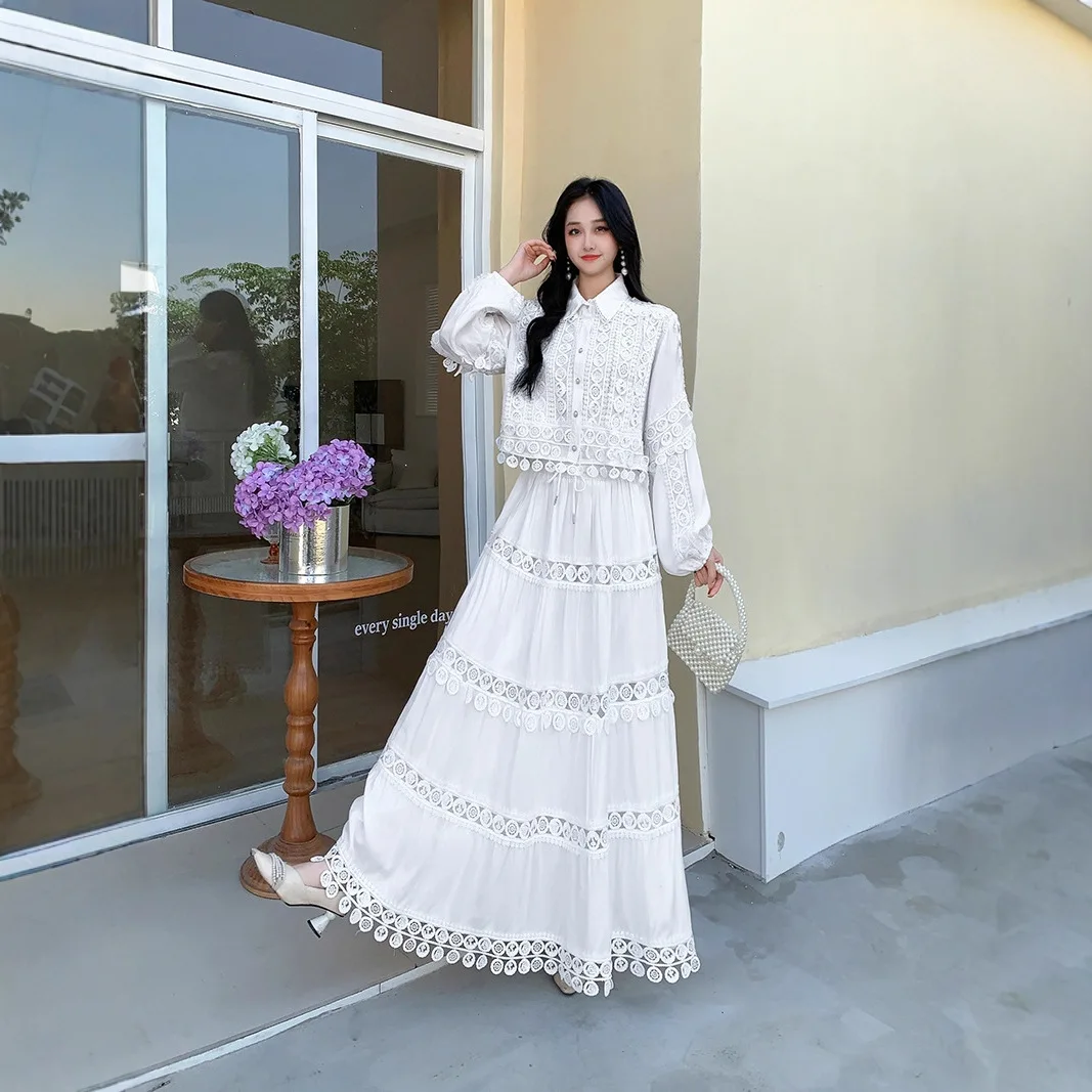 

2025 Autumn New Style Bohemian Retro Women's Suit Palace Style Lapel Embroidered Lace Short Shirt + Skirt 2-piece Suit