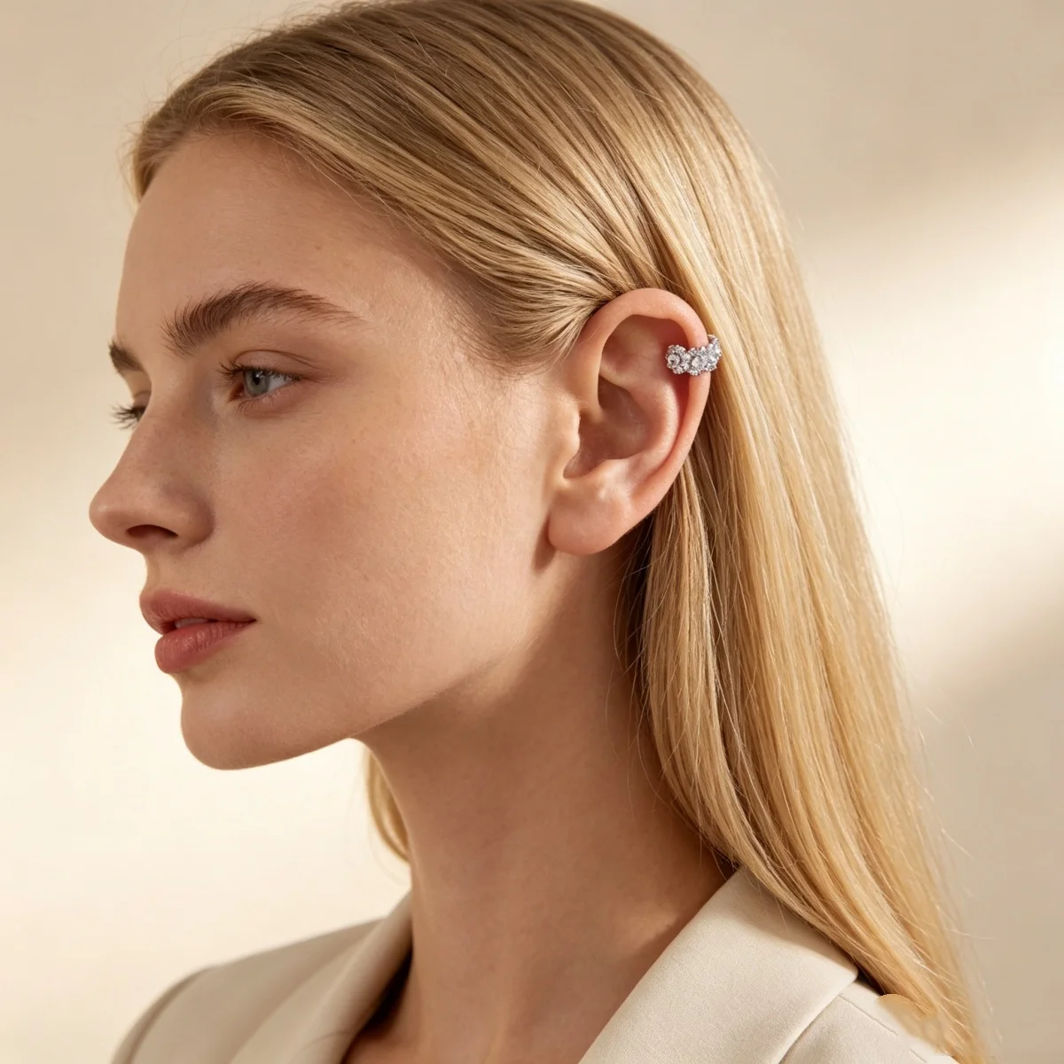 1 Stück Elegante Glänzende Zirkon-Blumen-Ohrklemmen für Damen und Herren Minimalistische Geometrische Blumen-Ohrmanschetten Ohne Piercing Schmuck – Detail 6