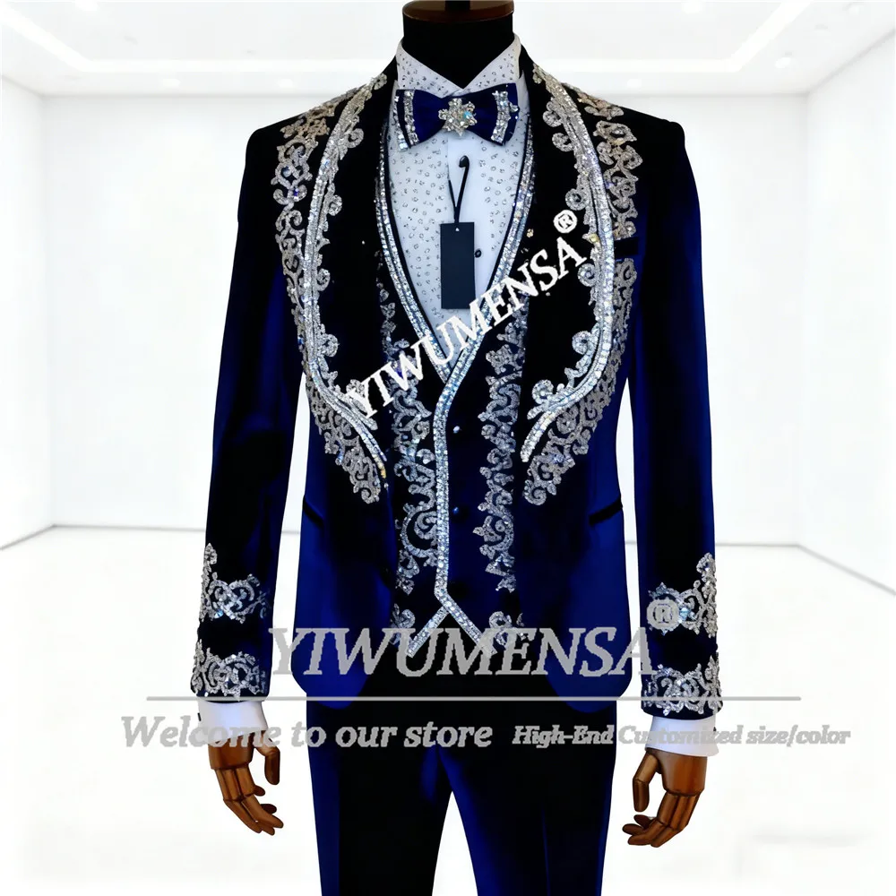 Brilliant Beads Crystals Groom Wedding Tuxedos Italian Design Velvet Suits Men Outfit Slim Fit Customized 3 Pieces Costume Homme