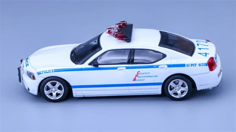 Rollin 1:64 Charger Mk6 LX 2008 White limited799 Diecast Collector's Vehicle Model Car