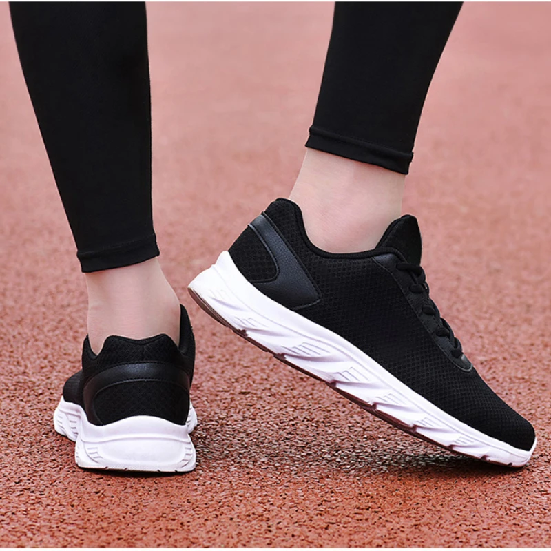 2025 New Men's Outdoor Anti Slip Flat Bottomed Mesh Hiking Shoes Women's Black Running Shoes Casual Sports Lightweight Shoes