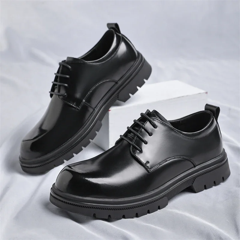 Platform Trending Classic Men Dress Shoes Men Oxfords Patent Leather Shoes Lace Up Formal Black Leather Wedding Party Shoes