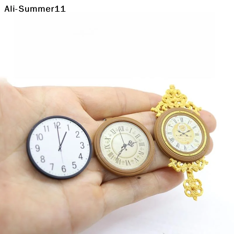

【A6L】1Pcs Pretend Play Furniture Toy 1:12 Dollhouse Miniature Retro European Wall Clock Play Doll House Home Decor Accessories