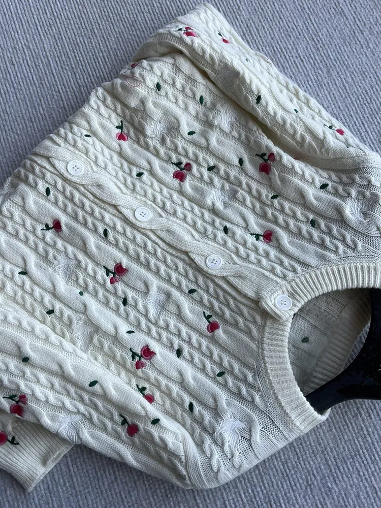 2026 Early Spring New Rose Embroidered Knitted Cardigan Twist Cashmere Sweater