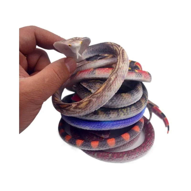 نماذج جديدة عالية واقعية الثعابين المطاطية الناعمة بيثون كينغ كوبرا المنتقم الأفعى أنماط مختلفة ألعاب ثعبان وهمية من الذقن البر الرئيسى للذقن #5