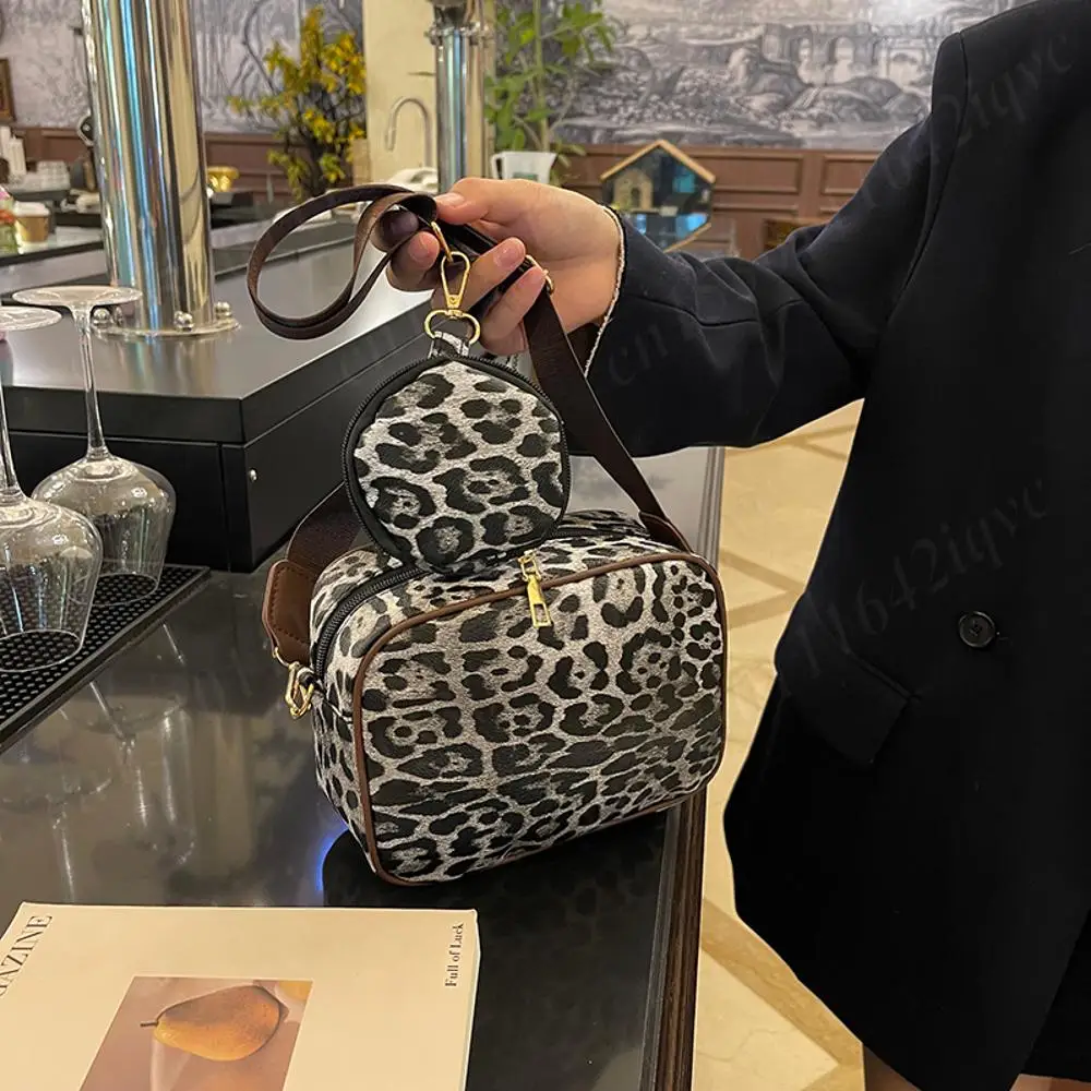 

2-in-1 PU Leather Camera Sling Shoulder Bag Leopard Print Satchel Bag with Wallet Large Capacity Handbag Casual Crossbody Bags