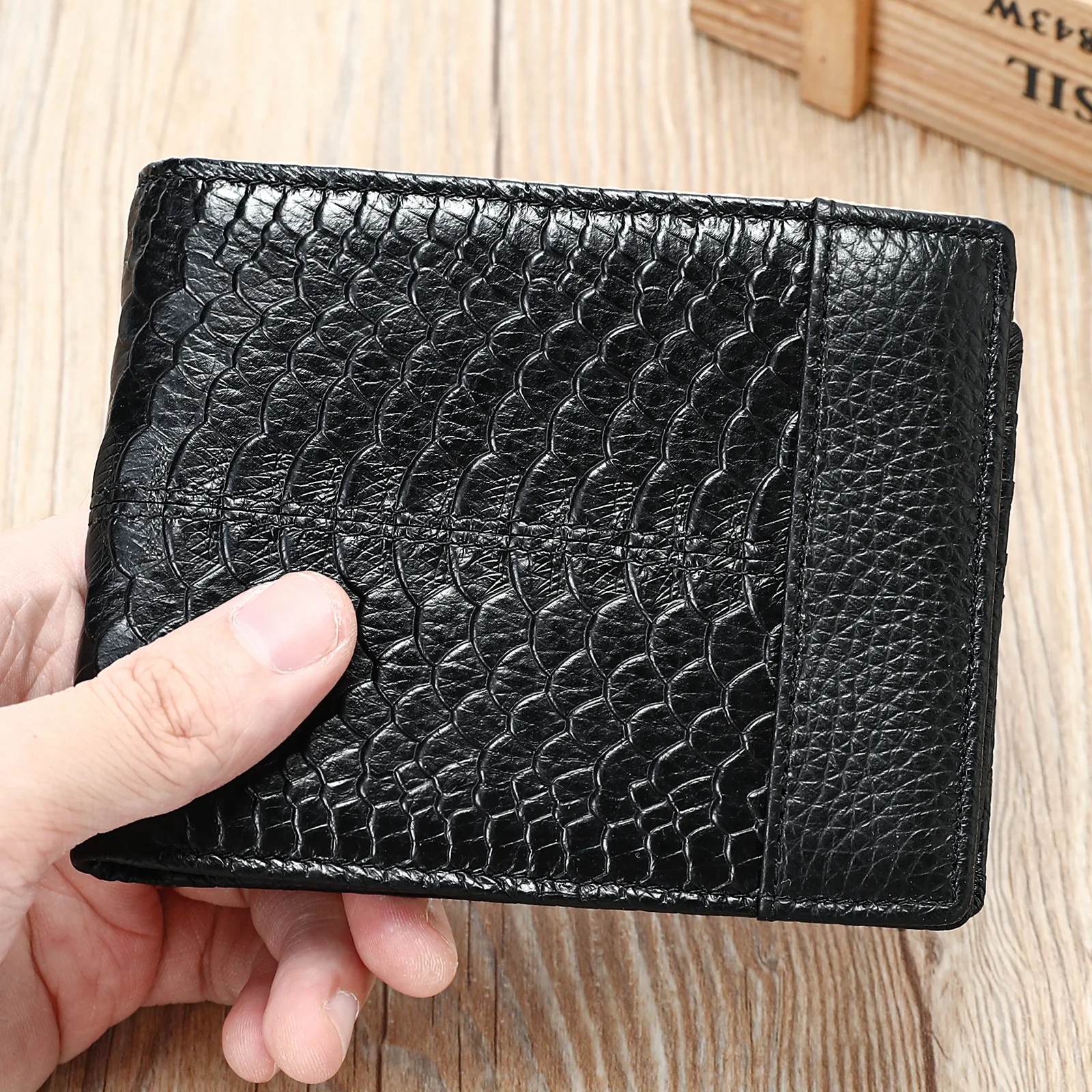 New Fashion Business Men's Crocodile Pattern Wallets Cow Genuine Leather Short Organizer Wallet Brand Luxury Card Holder Purse - view 5