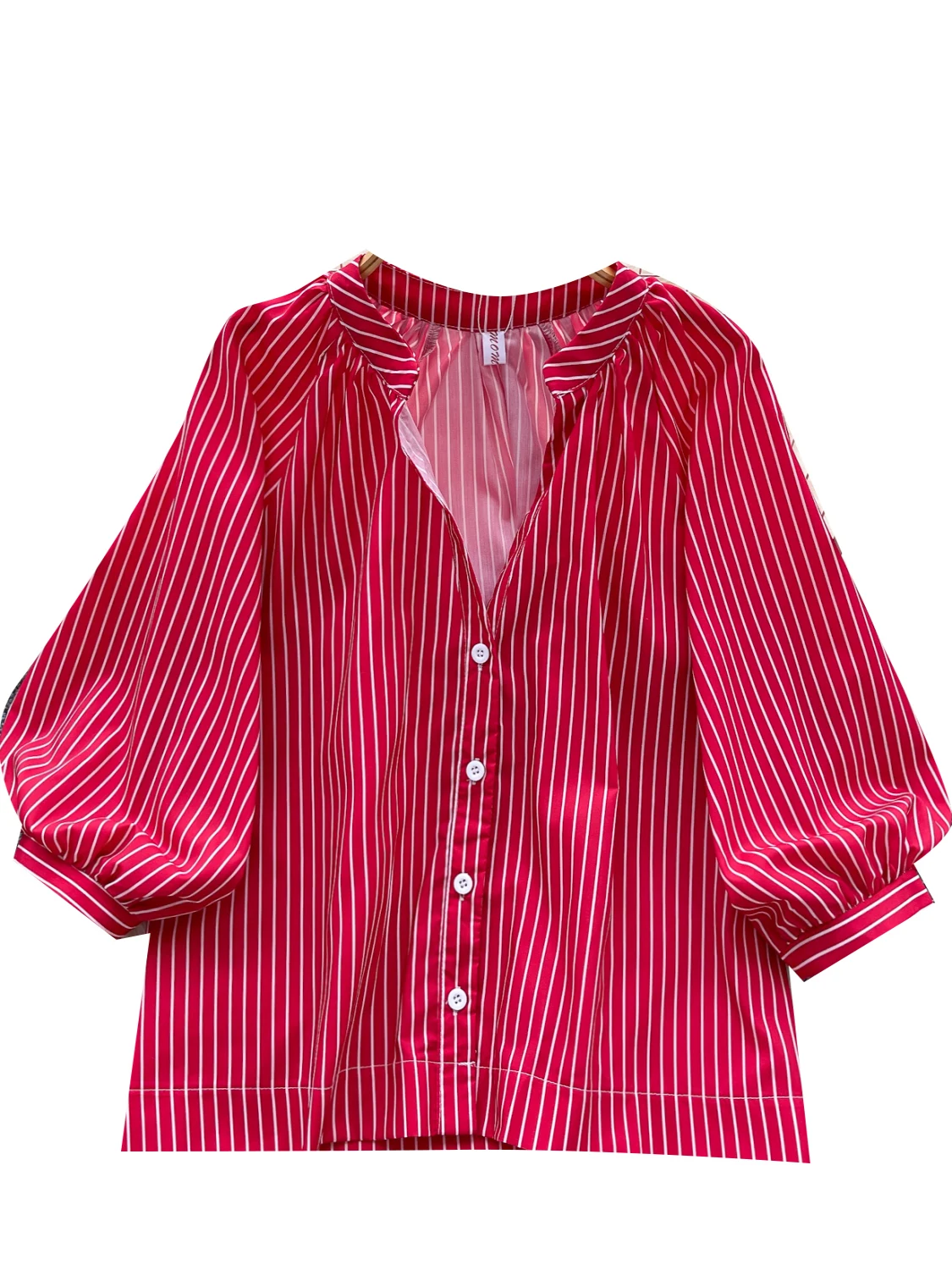 قميص مخطط أنيق برقبة على شكل حرف v وأكمام واسعة للنساء صيفي عصري غير رسمي فضفاض على الطراز الكوري وأكمام طويلة للتنقل