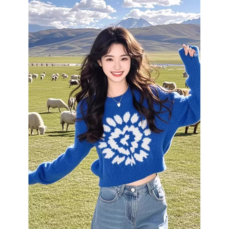 Winteroutfit Luie en luxe Klein blauwe trui met korte basis Pullover Sweater Dames herfst- en winterretro gebreide trui