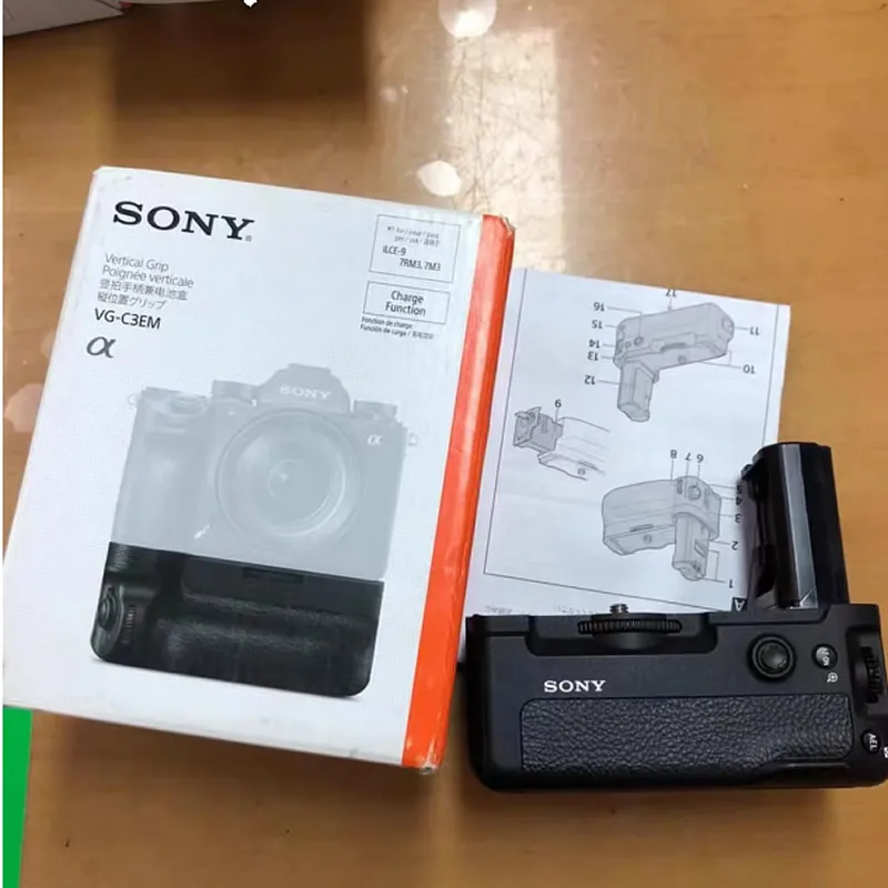 

Used Original VG-C3EM Vertical Grip for Sony a7M3 a7III a7RIII a7R3 a7RM3 a9 Battery Grip