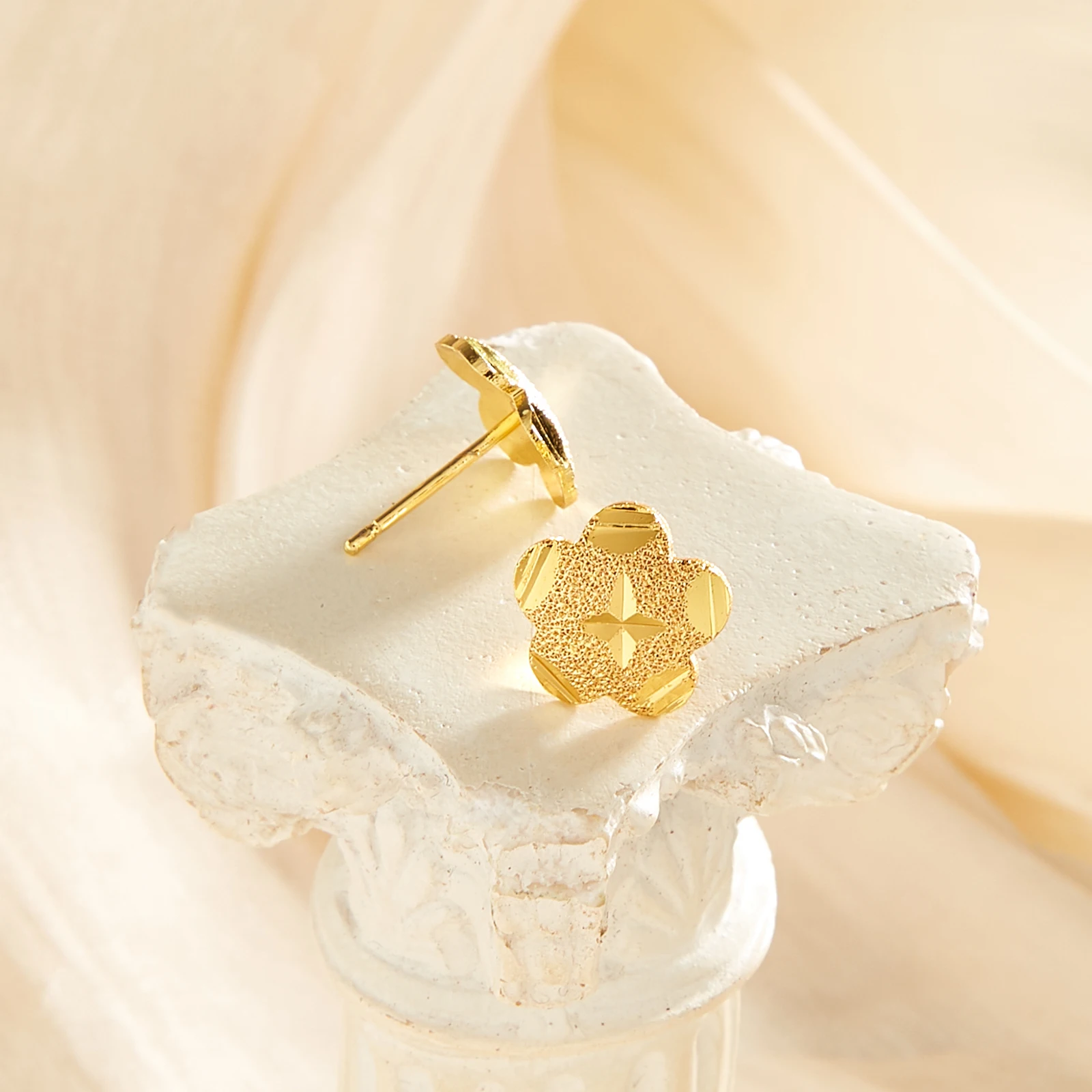 YTJX Niedliche Kleine Ohrstecker 18K Vergoldet Dünne Blumen-Piercing-Ohrringe für Frauen Täglicher Schmuck 2026 Trendiger Dropshipping-Artikel – Detail 4
