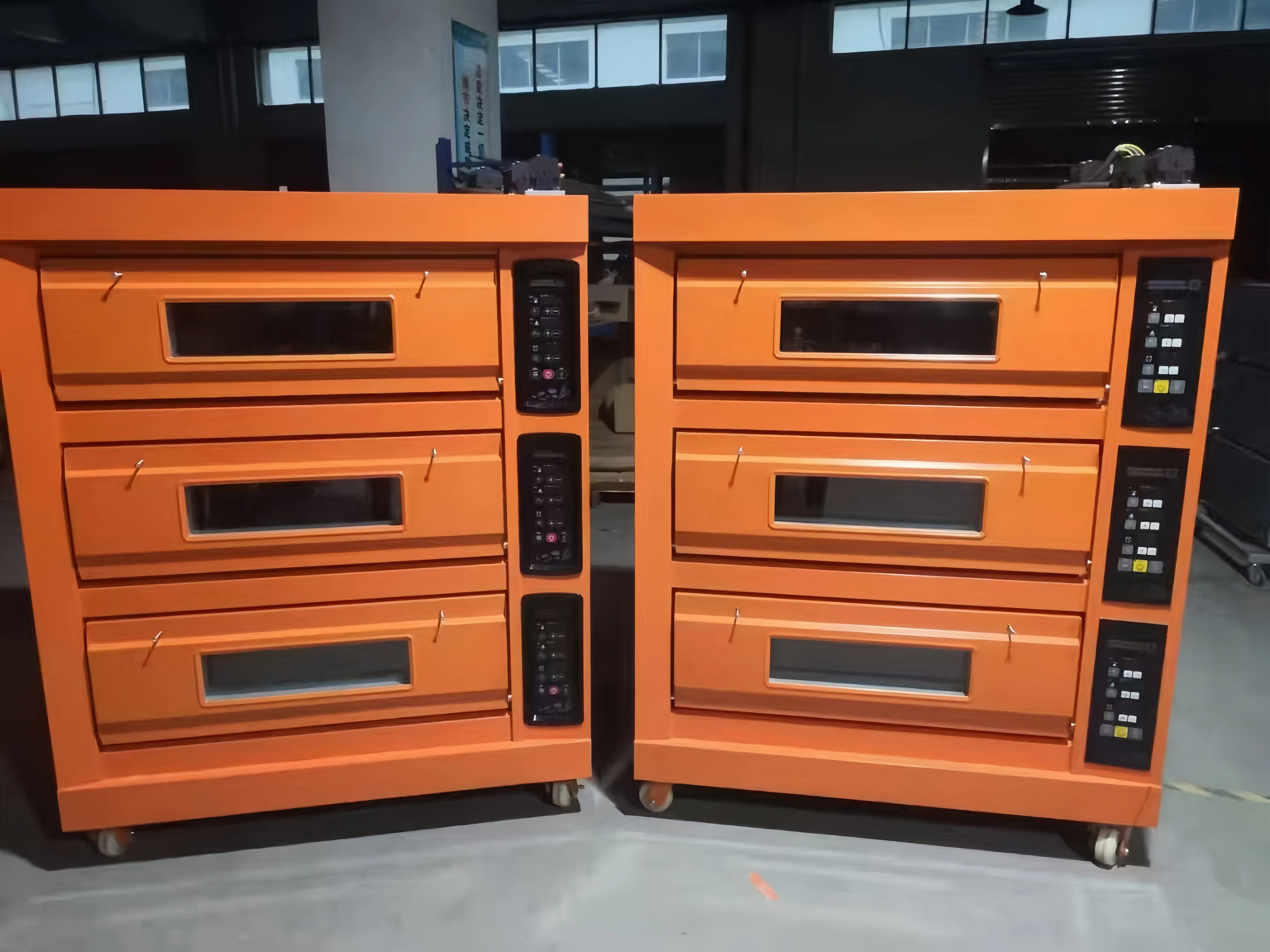 1/2/3 Decks Commercial Gas/Electric Deck Ovens OEM/ODM Service 10-260C Temperature Range 1 Year Warranty for Large Bakery