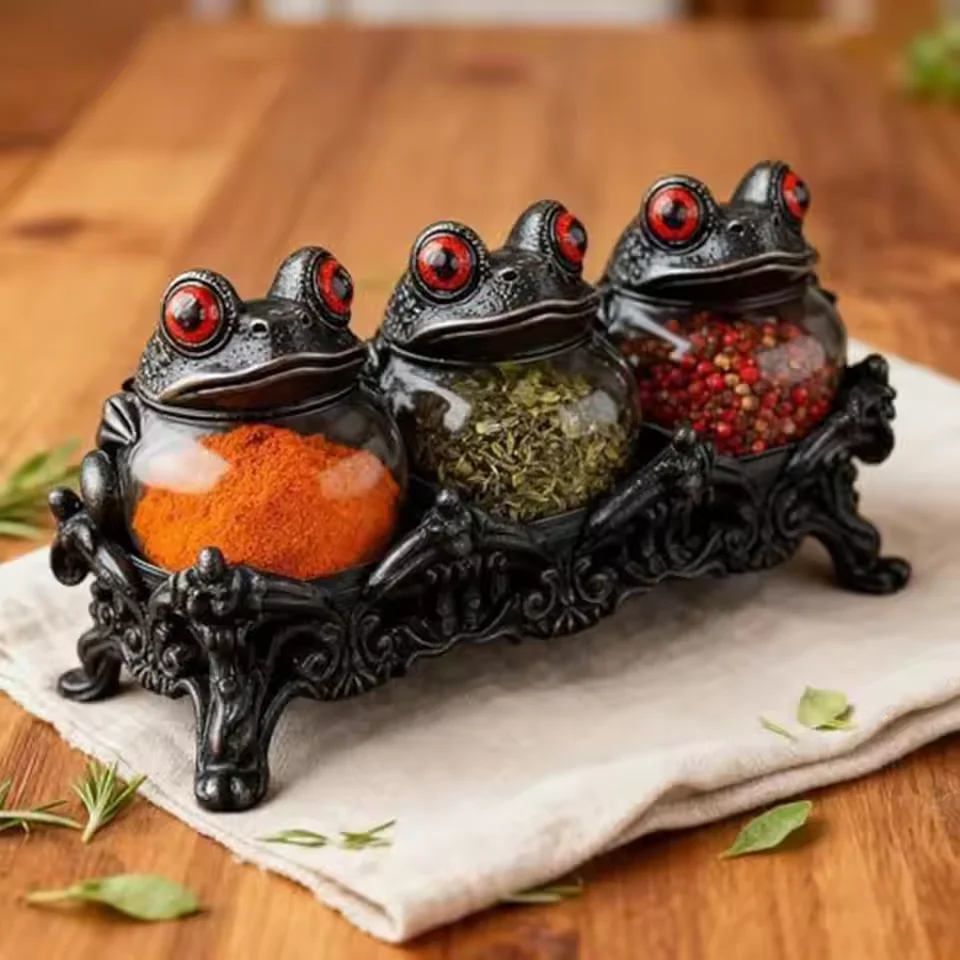 

Handcrafted Witchy Frog Apothecary Spice Jars Empty Clear Seasoning Jars 3 Piece Frog Spice Jar Spice Containers for Salt Pepper