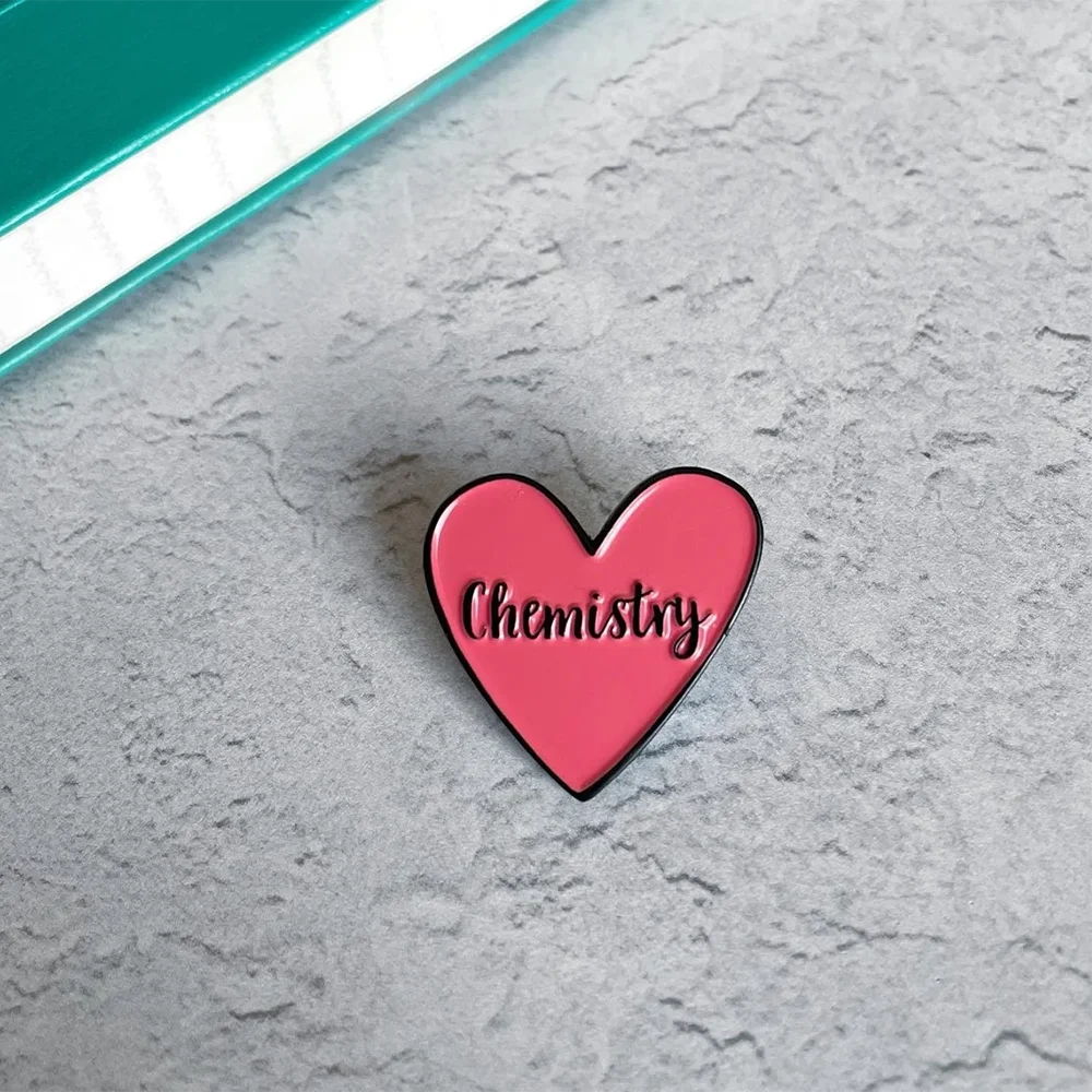 Hanreshe Biology Chemistry Enamel Heart Shape Pins Brooch Cute Medical Lapel Backpack Badge Jewelry for Biochemistry Students