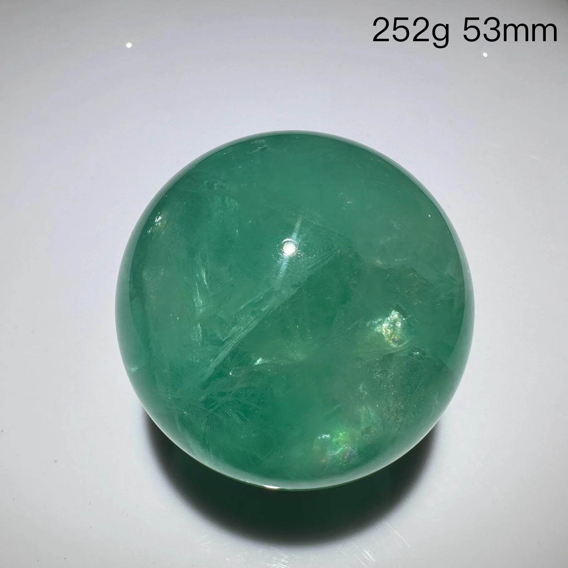 Natural green fluorite ball quartz crystal ball Feng Shui Witchcraft home decoration gift Reiki healing stone