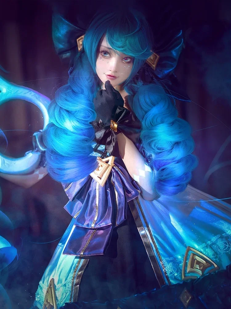 أزياء CosplayGwen التأثيرية The Hallowed Seamstress Gwen أزياء تنكرية للهالوين أطقم أزياء أحذية شعر مستعار أزياء لعبة Cospaly