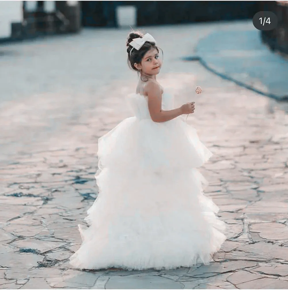 Vestido de flor em camadas para casamento, tule branco, sem mangas com arco, primeira comunhão infantil fofa, vestidos de aniversário