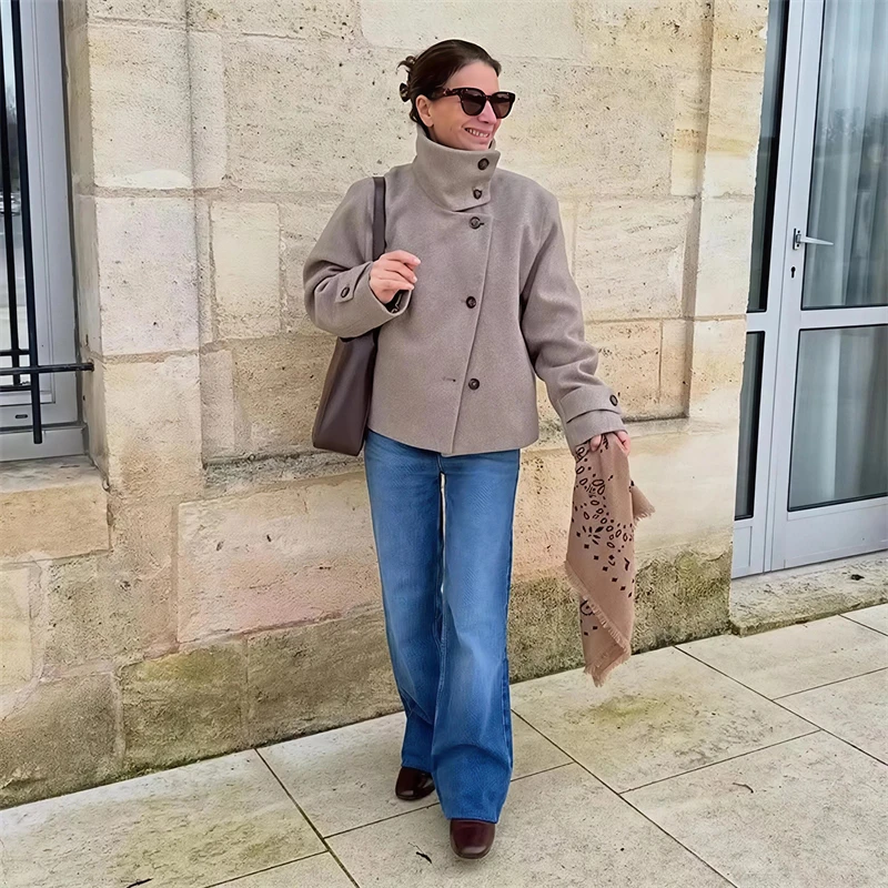 Jaqueta Casual Curta Feminina  - Street Fashion Trends 2026 avaliação e preço