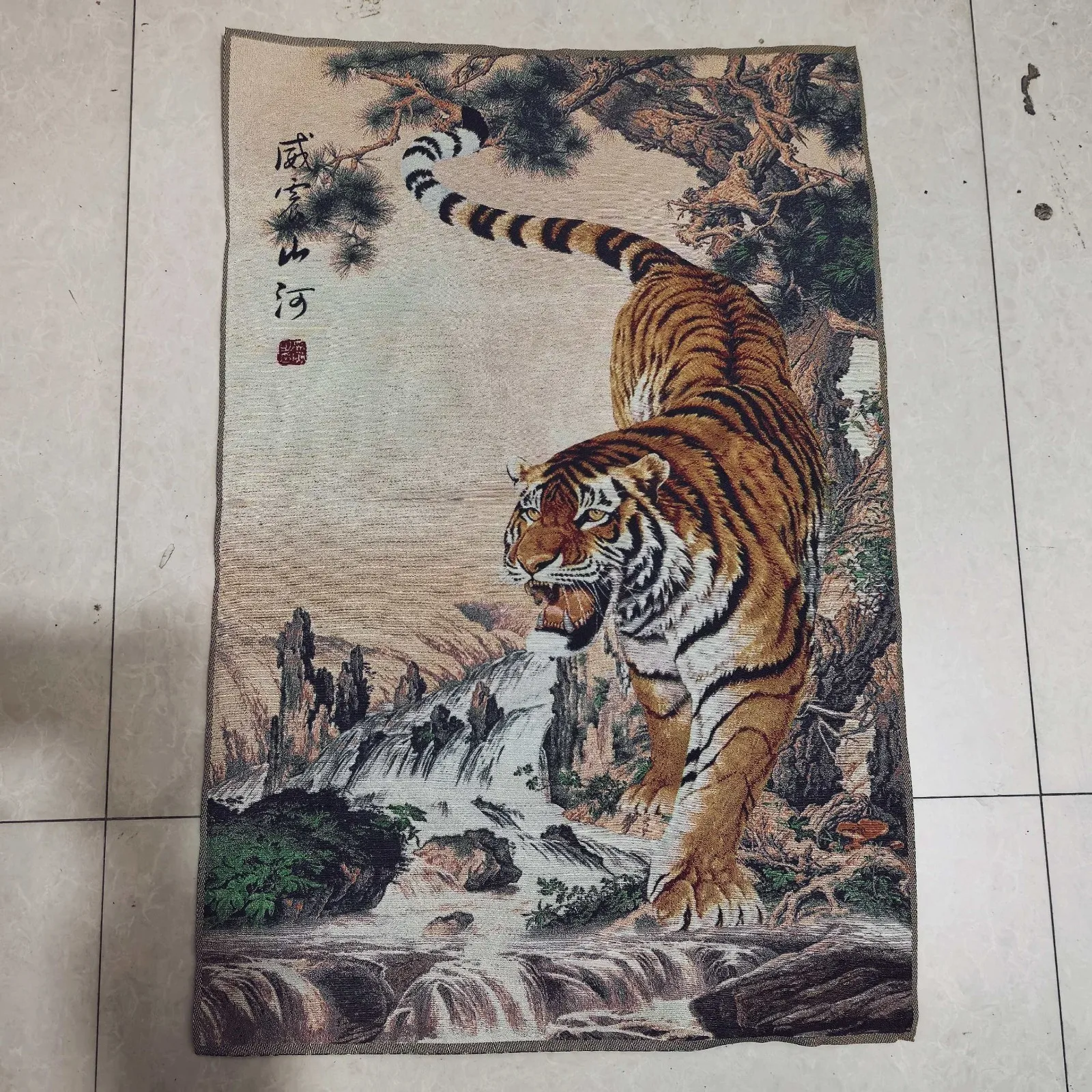China Old Brocade Embroidery Tangka,wall painting Descending Tiger statue