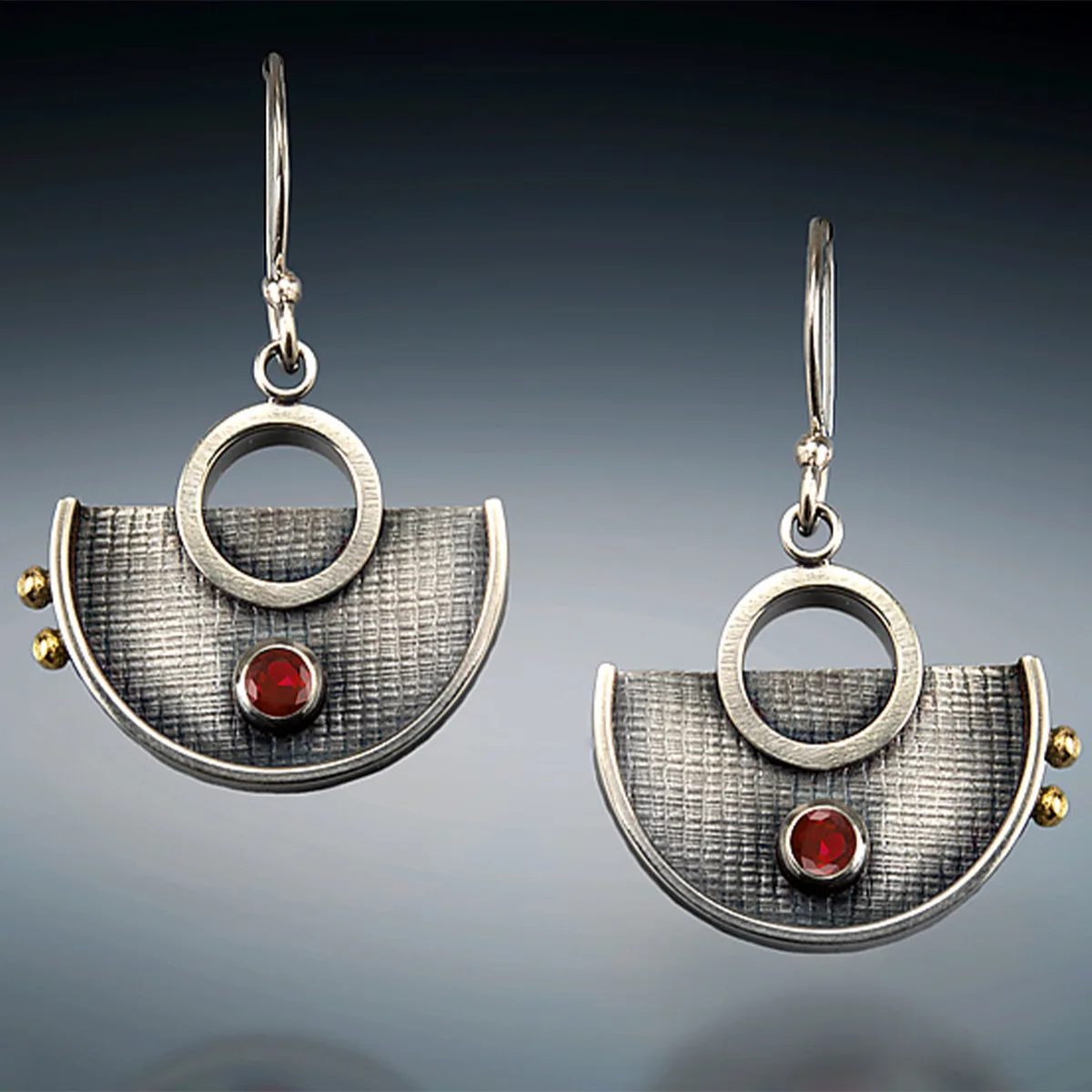 

New retro bohemian semi-circular fan-shaped diamond-encrusted earrings women's European and American old earrings