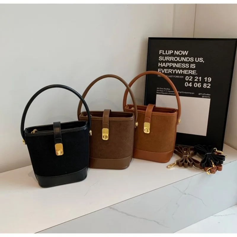 

Chic Simple Diaper Bags For Women Vintage Leather Messenger Bag Designer Crossbody Bag Large Capacity Elegant Shoulder Bag