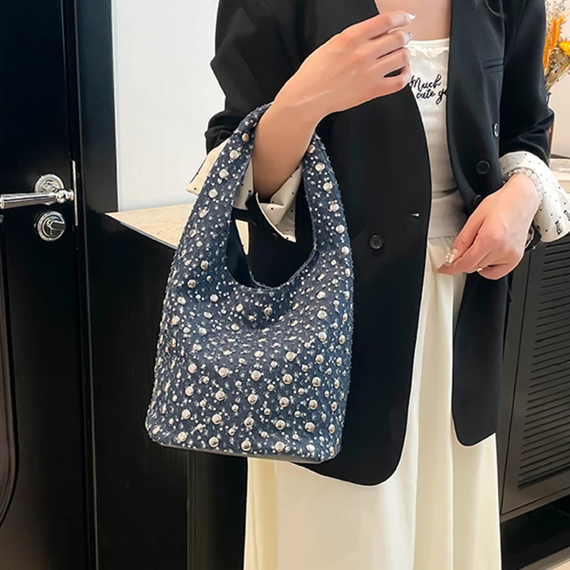 

Fashion Polka Dot Riveted Underarm Bags Women Korean Fashion Personalized Denim Large Capacity Tote Bag Ladies Simple Handbag