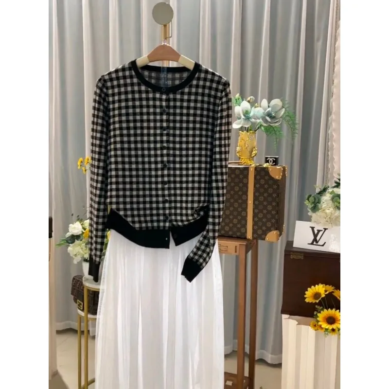 Cardigan a maniche lunghe con bottoni girocollo scozzese da donna elegante maglione alla moda lavorato a maglia