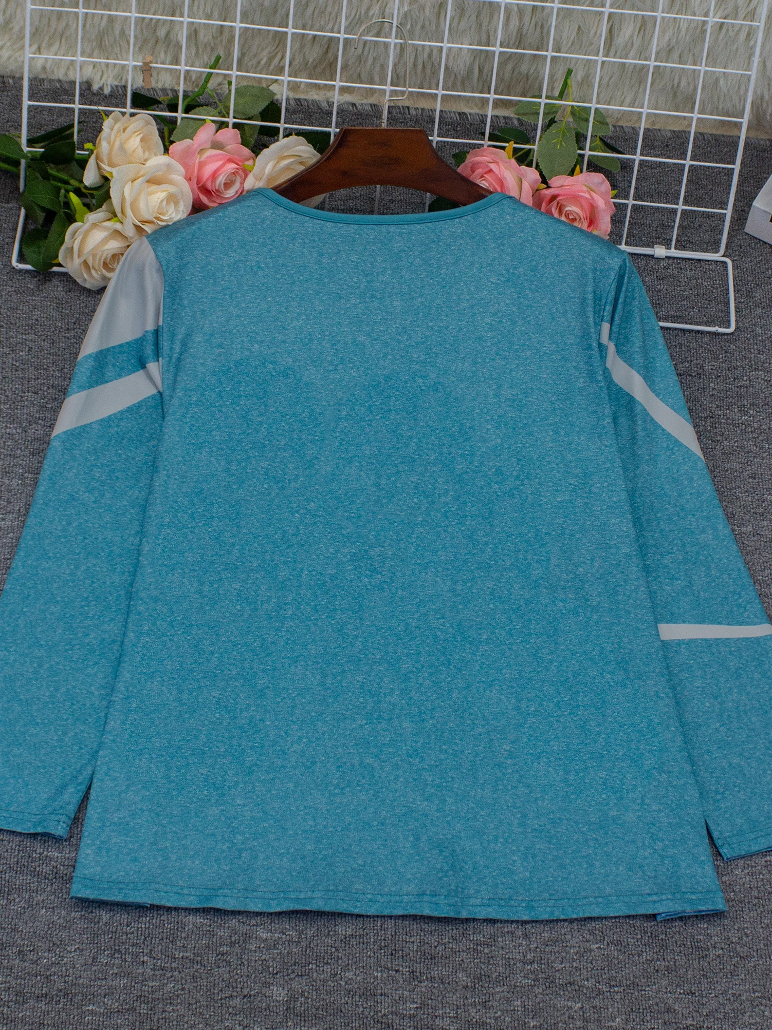 Camiseta elegante de manga comprida com decote em V para mulheres, blusa plus size com estampa geométrica, moda outono