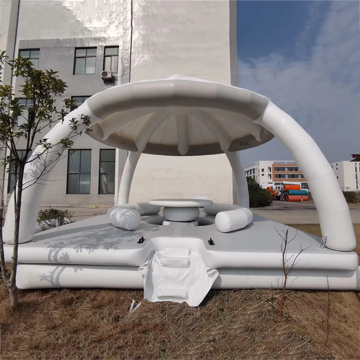 Inflatable floating platform with tent for water entertainment and leisure - floating island equipment