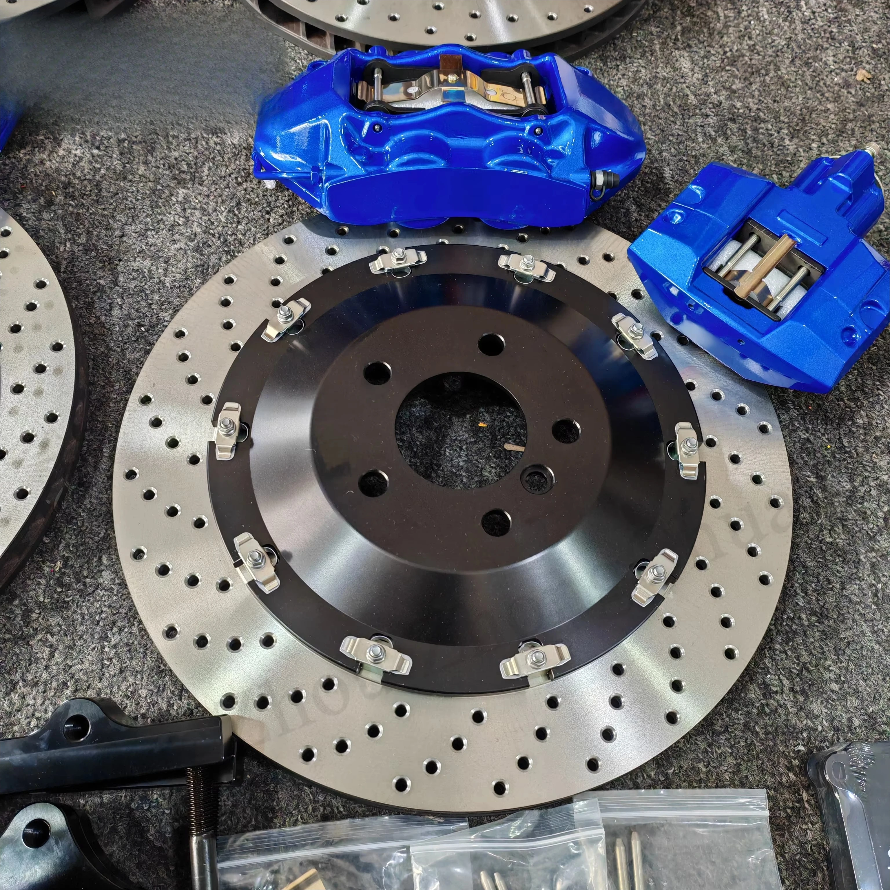 M5 G90 M4 G83 M2 G87 430i G22 E93 M3 E90/E92 540i E39 G32 brake caliper high performance large brake kit 4 pots 6 pistons